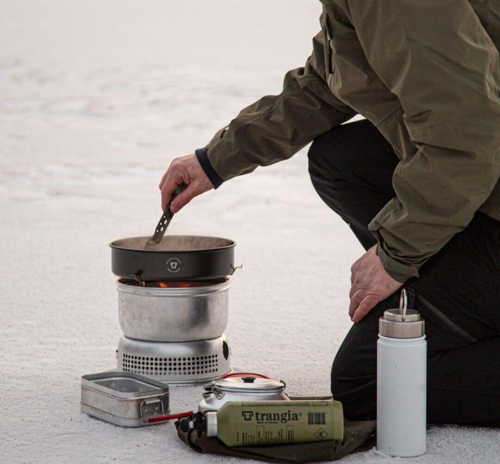 Sauté Pan stekepanne Ø22 cm for Trangia montert på Trangia kjøkken 25