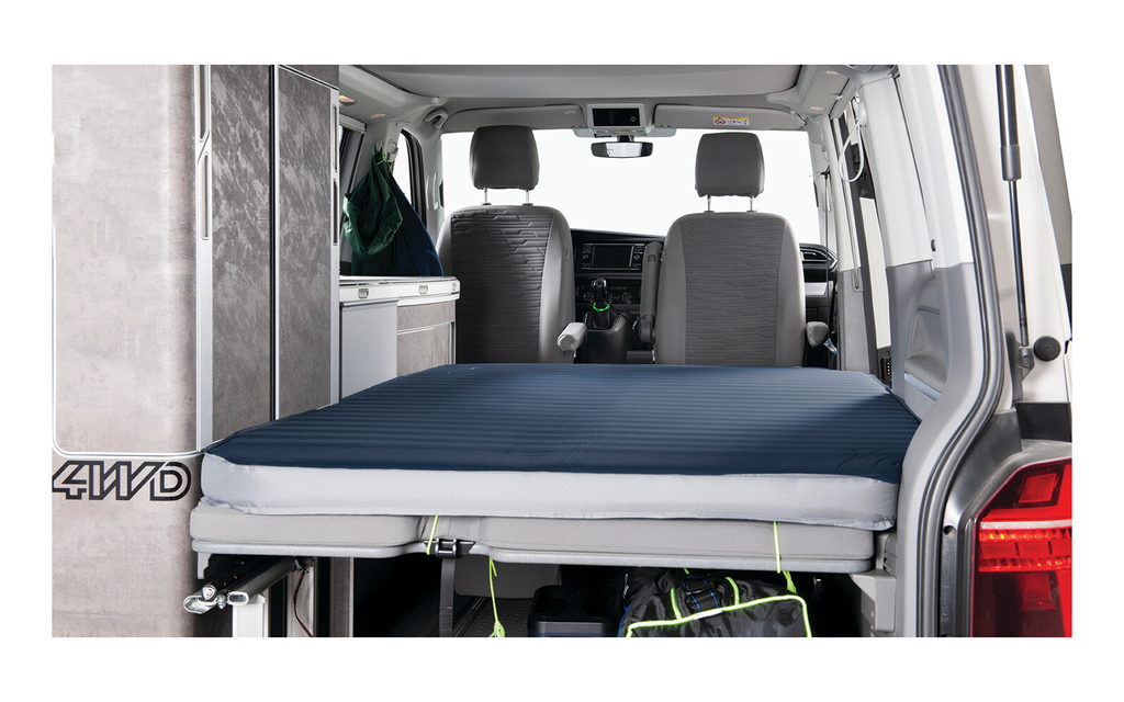 Selvoppblåsende liggeunderlag Highway Campervan 200x114 cm - Outwell pakket i bærepose