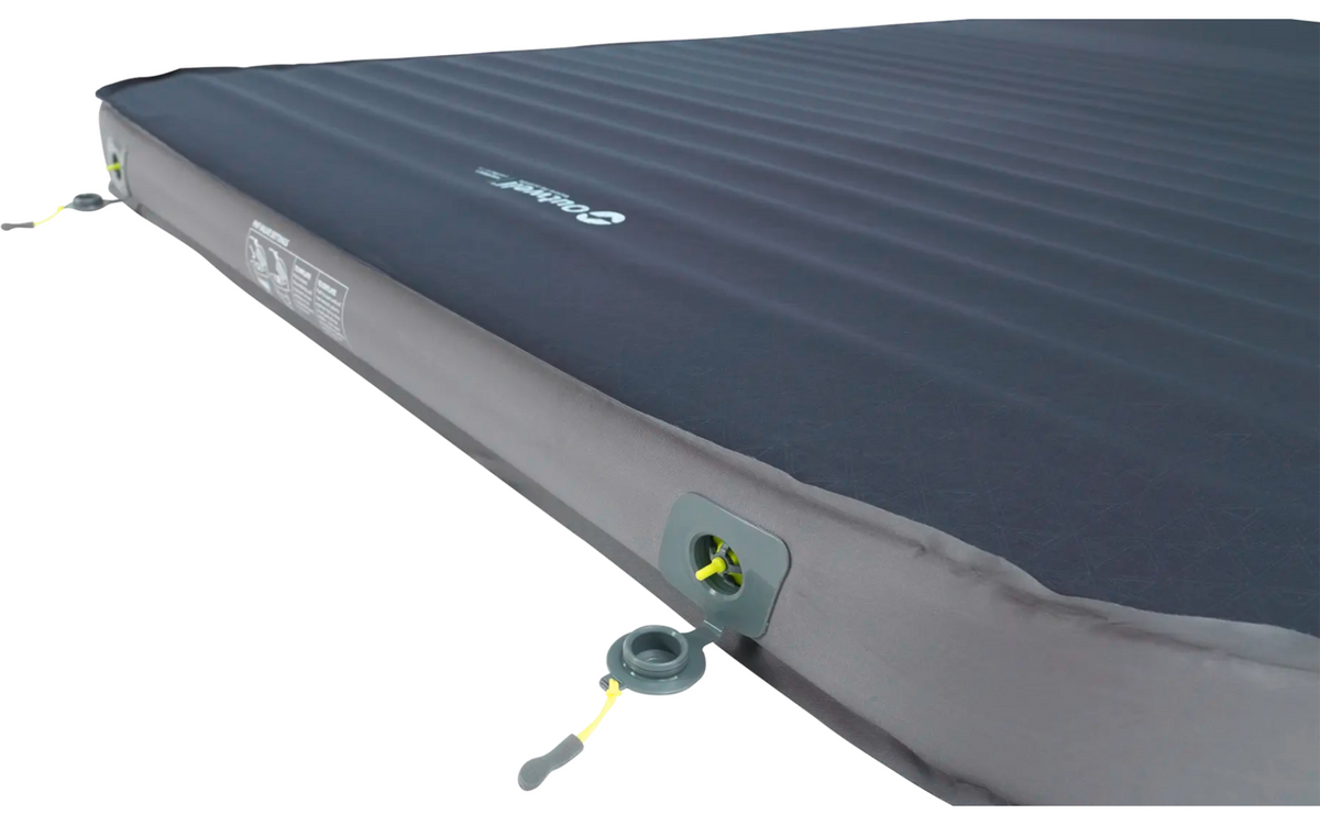 Selvoppblåsende liggeunderlag Highway Campervan 200x114 cm - Outwell sett fra undersiden