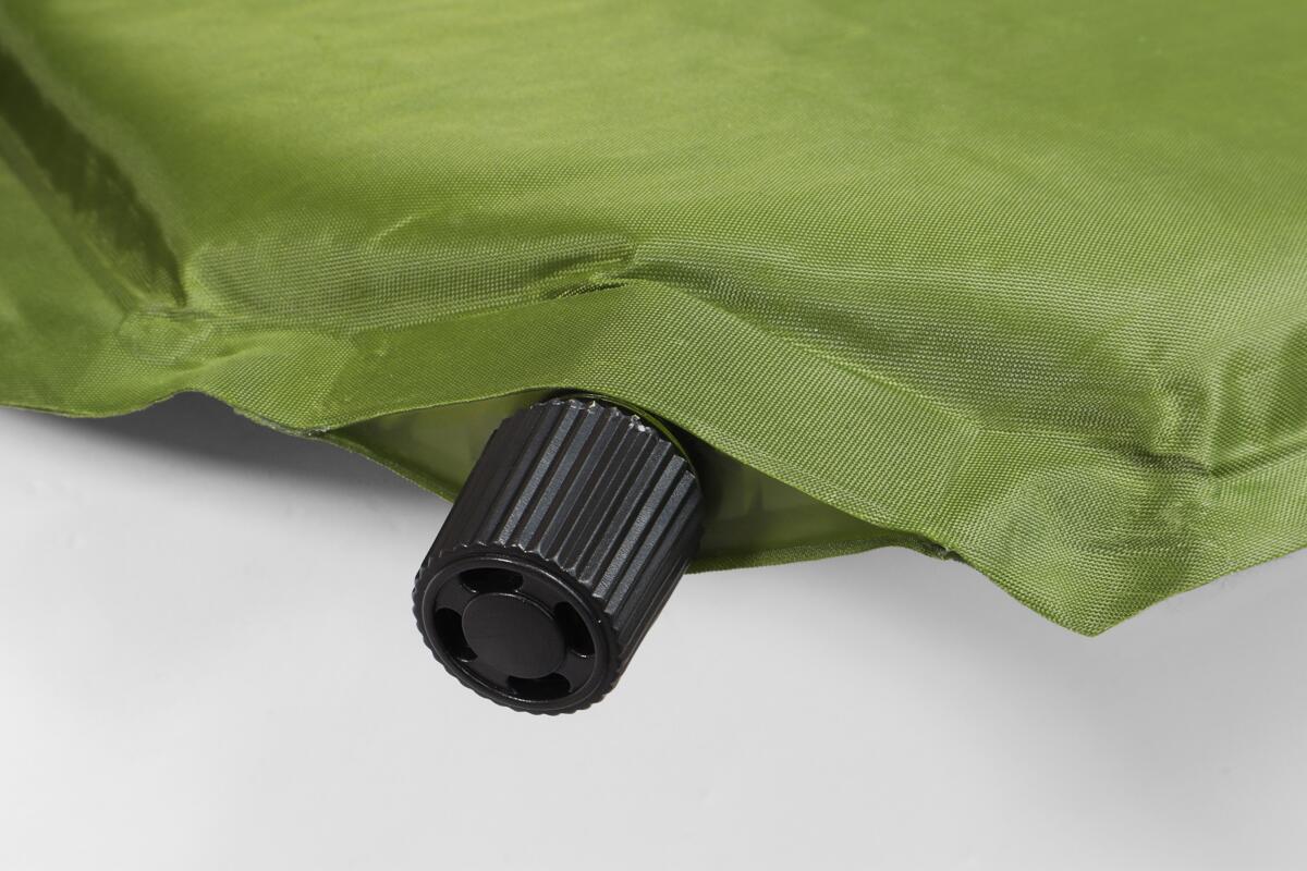 Selvoppblåsende liggeunderlag med PU-skum polyester Origin Outdoors montert på bakken