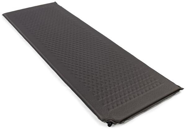 Selvoppblåsende liggeunderlag Trek Pro 3 Quad 183x60 cm - Vango montert på campingplass