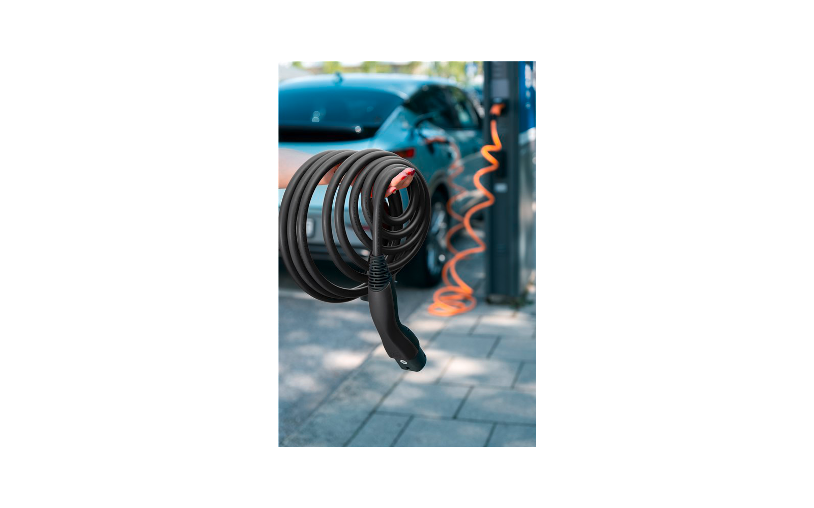 Nærbilde av kontakt på selvopprullende helix ladekabel type 2 3-fase 20A 11kW 5m svart - LAPP