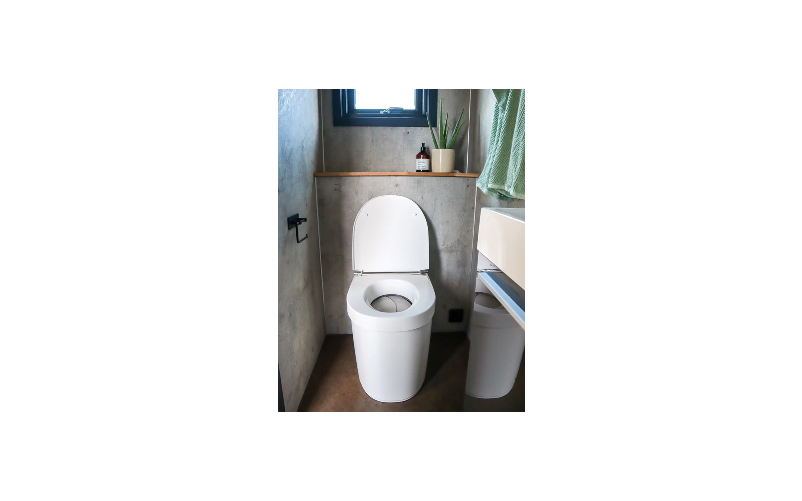 Urinkanister under Separasjonstoalett Tiny