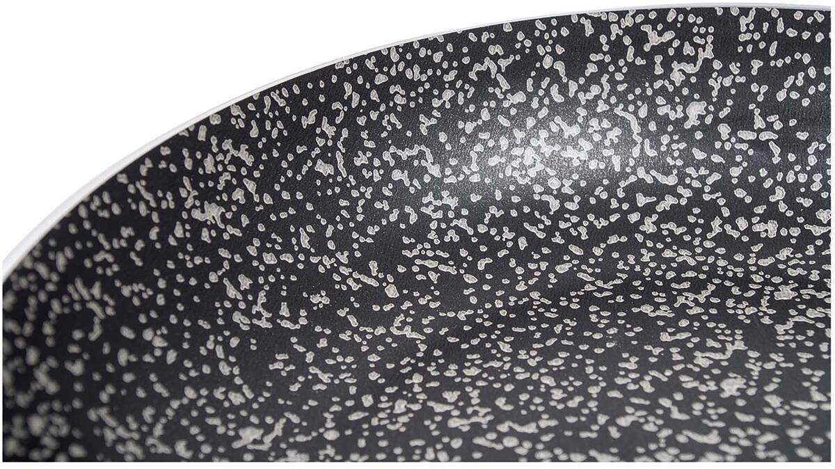 Nærbilde av Salus Stone®-belegg på Serveringspanne Turn Ø24 cm aluminium