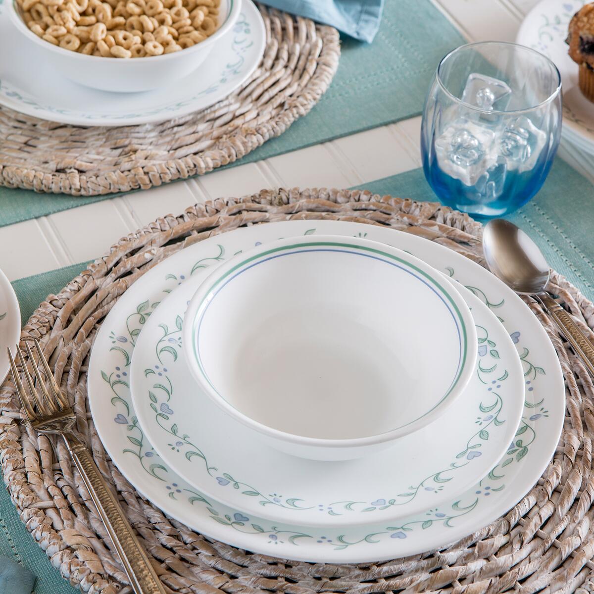 Nærbilde av tekstur på Servicesett Country Cottage Vitrelle glass 12 deler - Corelle