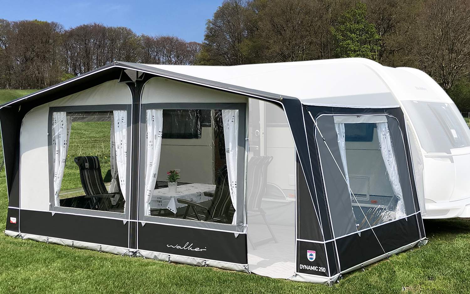 Sesongfortelt Dynamic 250 for campingvogn, stålstenger forfra