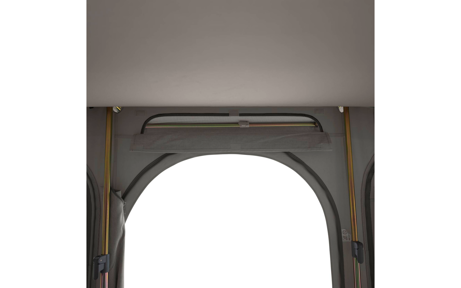 Detalj av glidelås på Sesongfortelt Stuga Rest 470x250 cm med stålramme