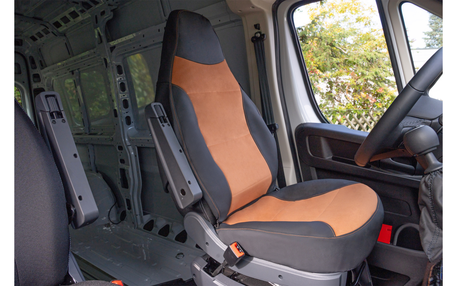 Setetrekk Imperial Cognac for Fiat Ducato kunstskinn detalj av materialet