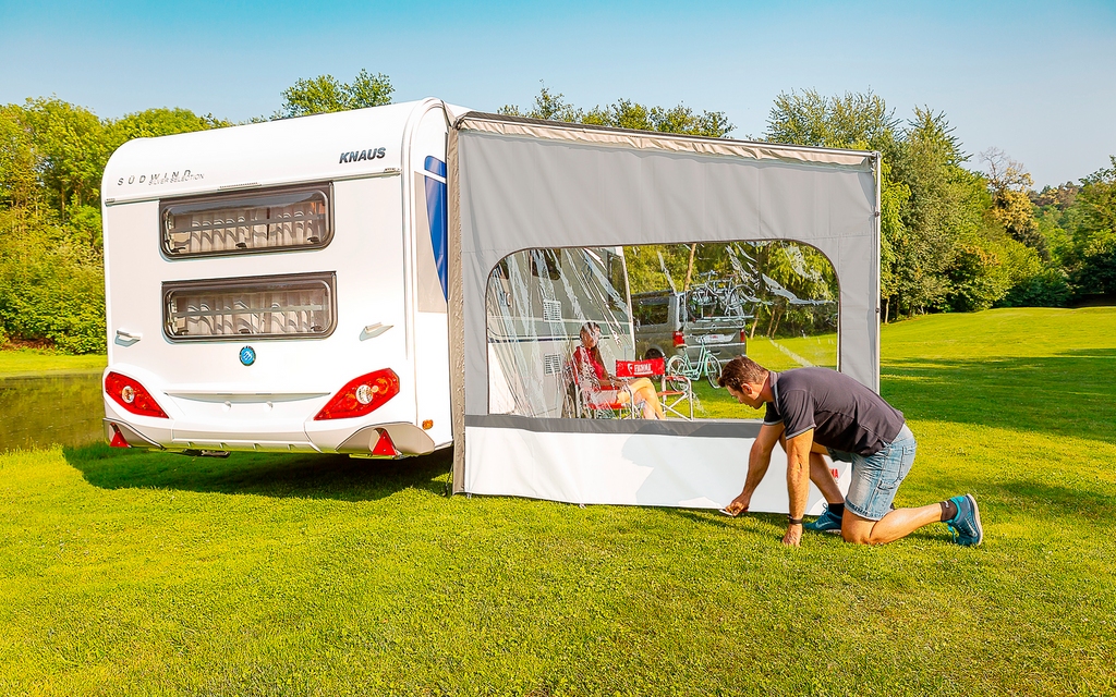 Bakside av Side W sidevegg for F35 / Caravanstore Fiamma