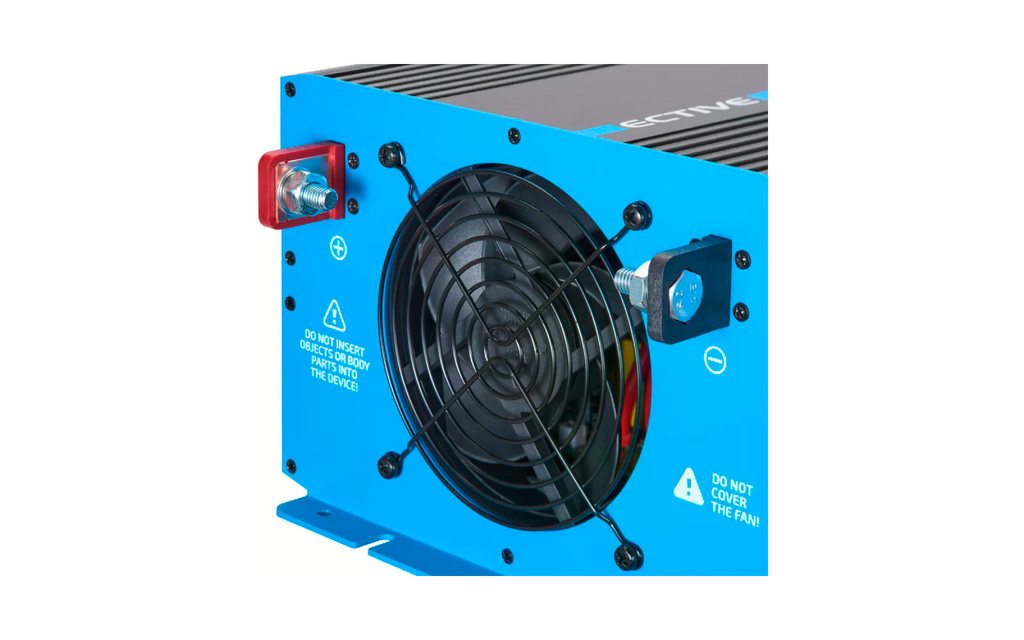 Sinusvekselretter CSI PRO 1000 W 12V med lader under campingtur