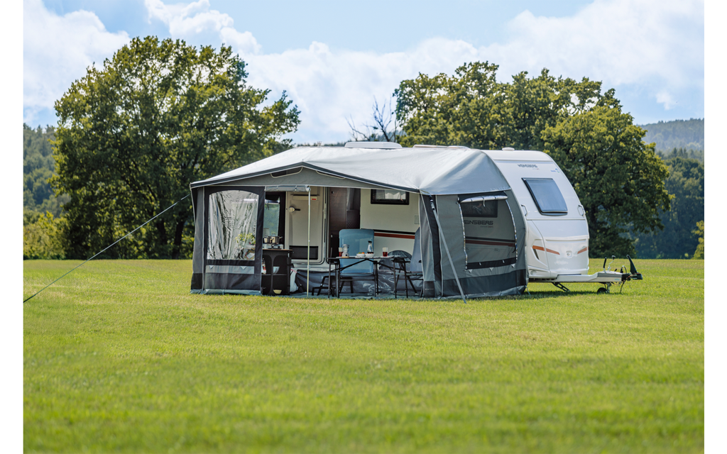 Sirmione Pro sesongfortelt for campingvogn 395x240 cm bakside