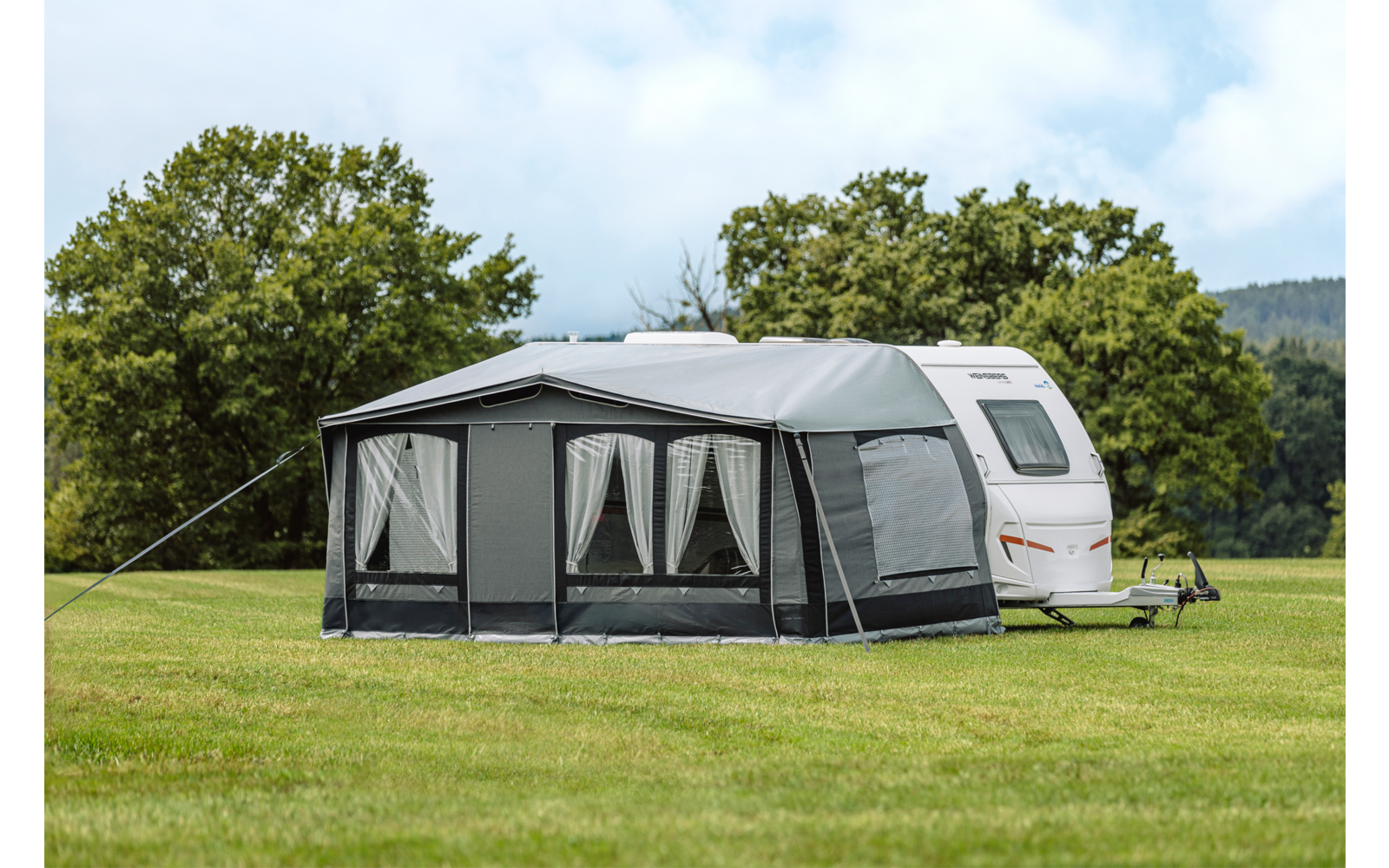 Sirmione Pro sesongfortelt for campingvogn 395x240 cm nærbilde av stoff