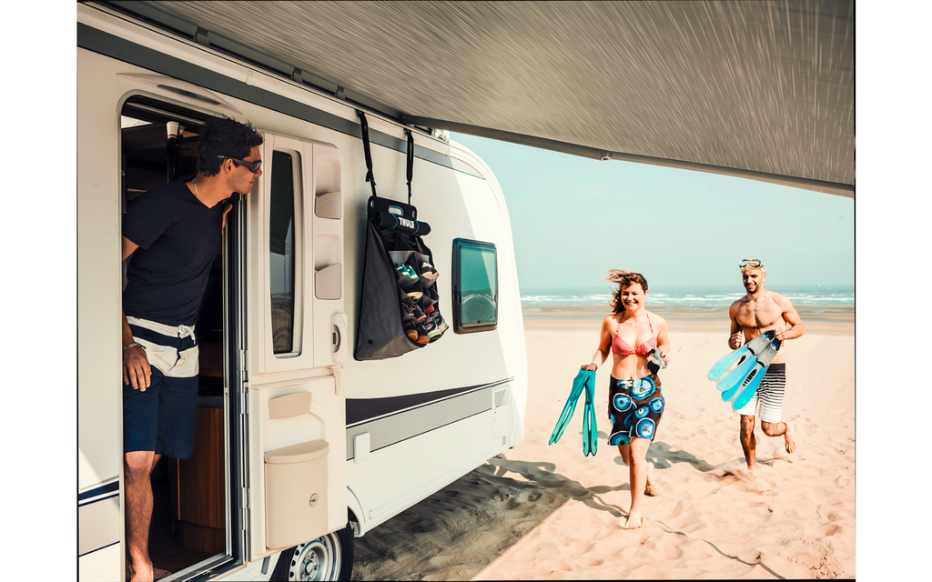 Montert skoorganiser med 10 lommer for bobil og campingvogn svart - Thule i campingvogn