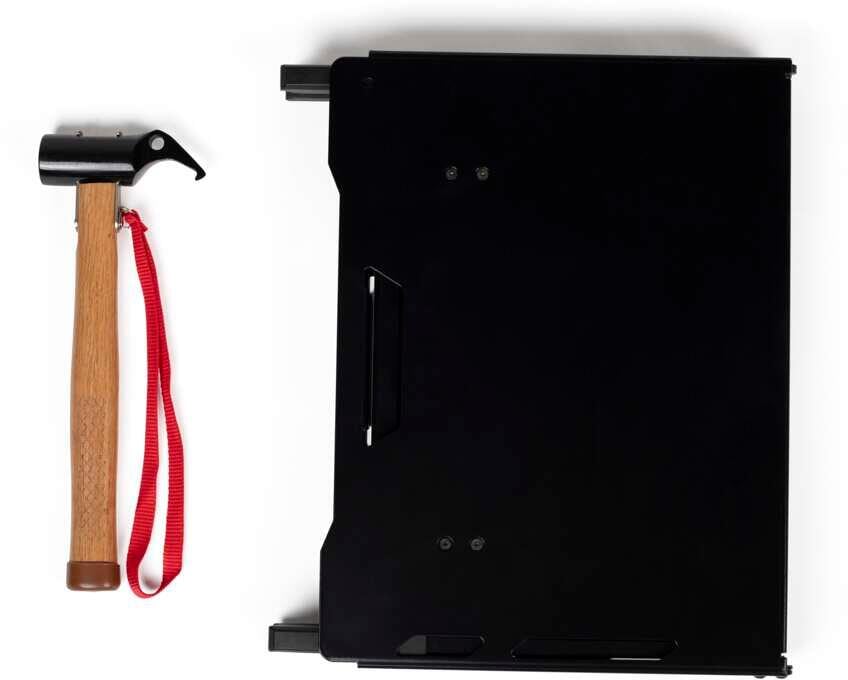 Snapsteel klappbord svart med flaskeåpner 30 kg detalj nærbilde