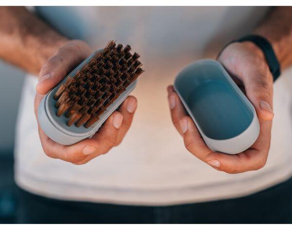Soft Soak grillbørste med plastbust og oppbevaringskassett - Cadac bakside