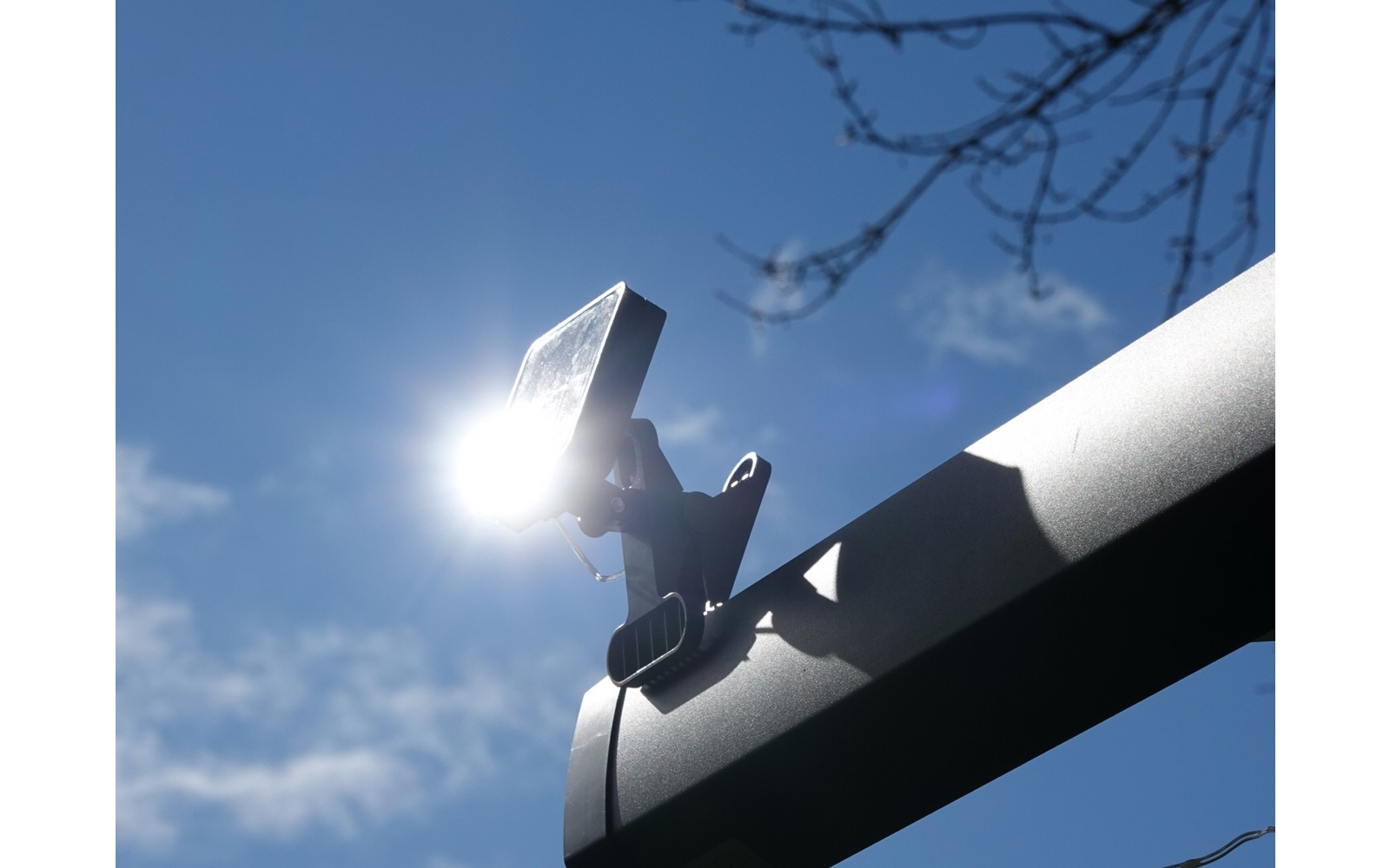 Solar lyslenke for markise med batteri 10 m 100 LED - Camperflower montert på markise