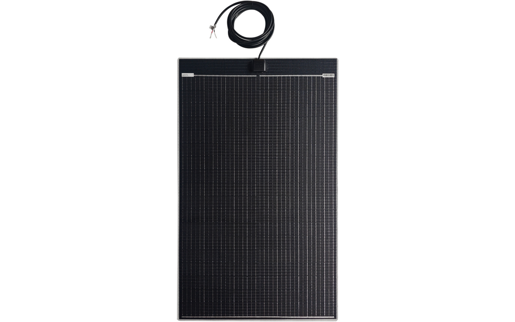 Solcellepakke Light & Flat 130 W ultraflat svart montert på kjøretak