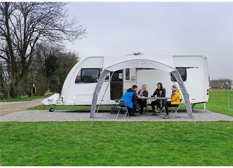 Nærbilde av ventil på Solseil AirBeam Sky Canopy 2,5 m for bobil og campingvogn
