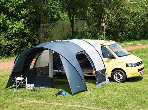 Solseil Fjord 30 for bussfortelt 340x140 cm montert foran telt