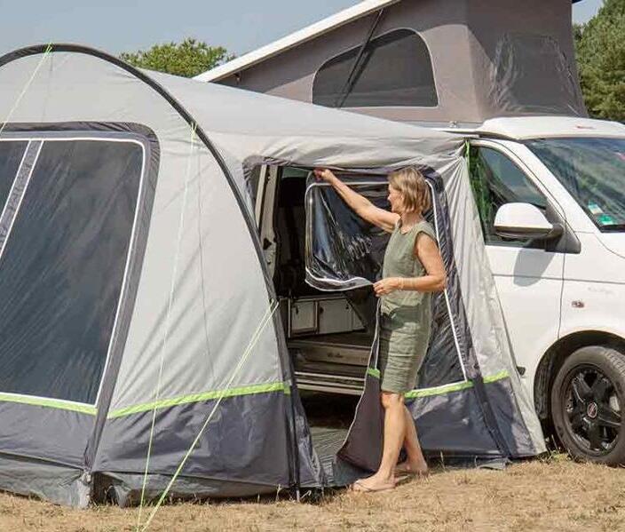 Detalj av Solseil Hispaniola for campingbuss 320x240 cm med myggnett