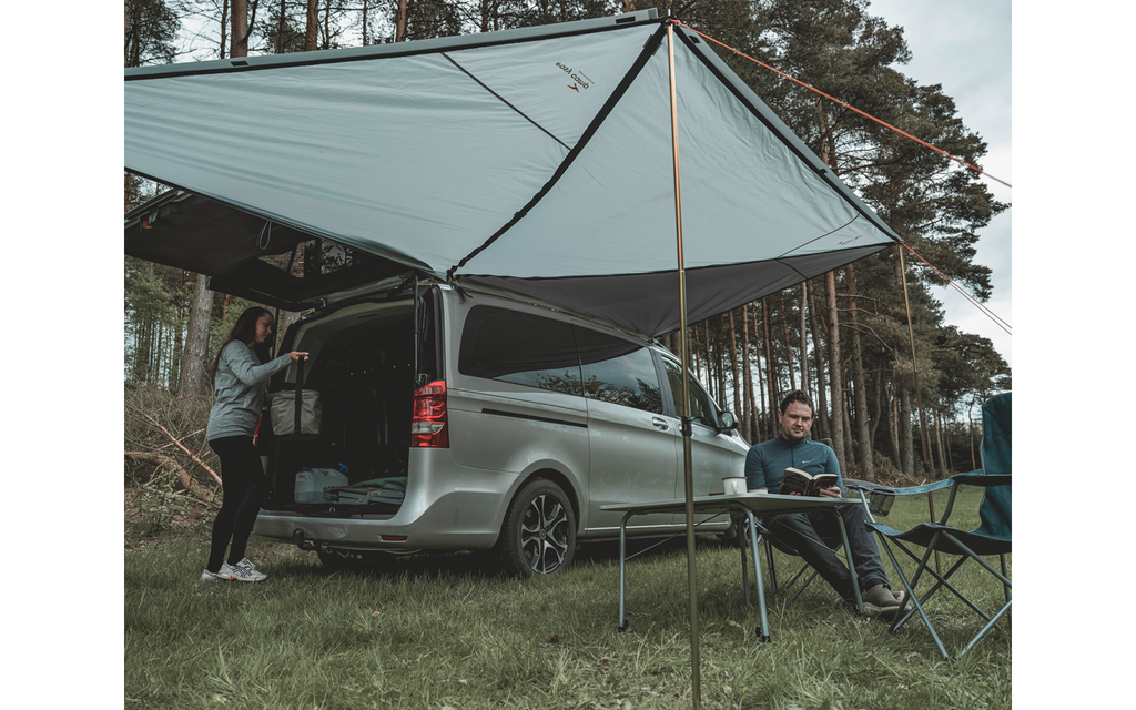 Festemekanismer på Solseil Lom Tri 250 x 500 cm sett med tre trekanter