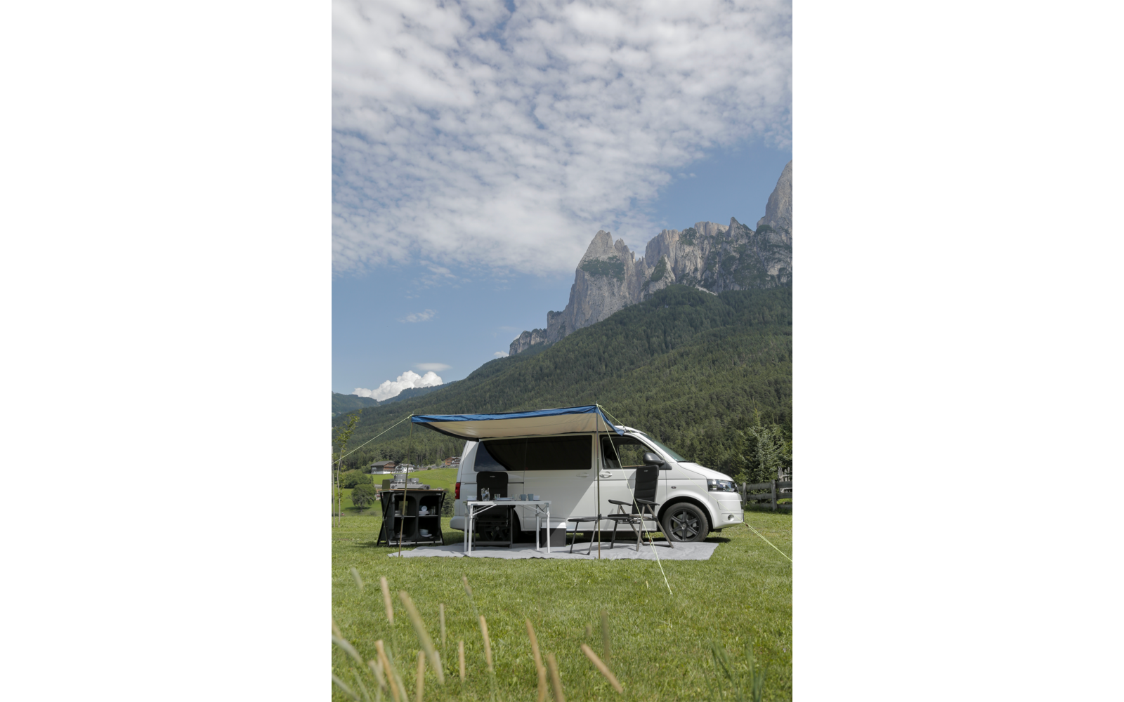Solseil Sunny Van Roof 260x260 cm polyester Oxford montert på buss
