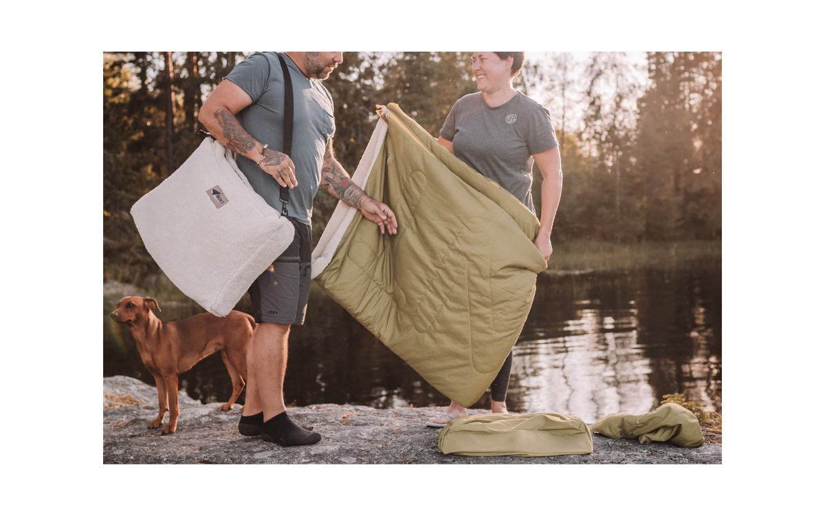 Sovepose Bentcho 4-i-1 teppe/poncho New Zealand 200 x 80 cm - Bent i bruk på camping