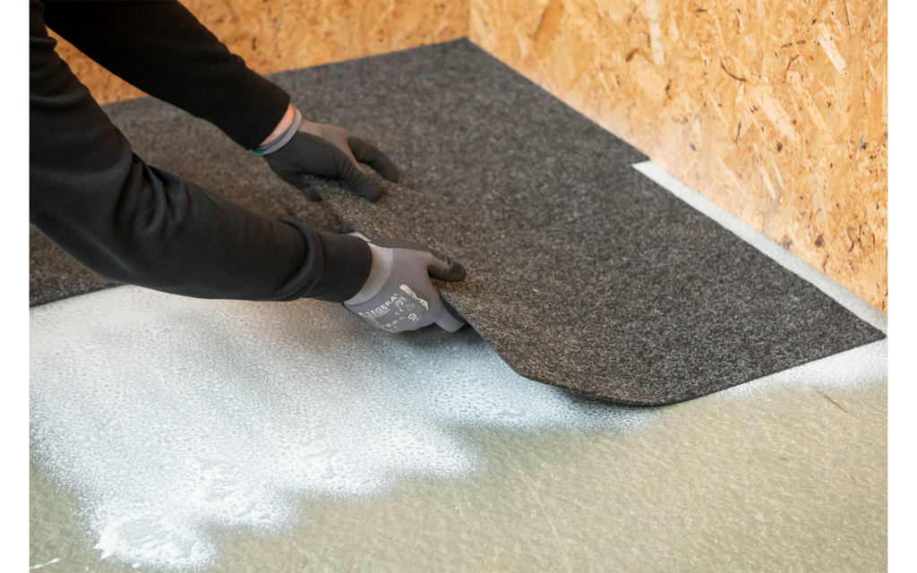 Nærbilde av spraymunnstykke på Spraylim ST7-101 SprayTec MS-polymer 750 ml hvit