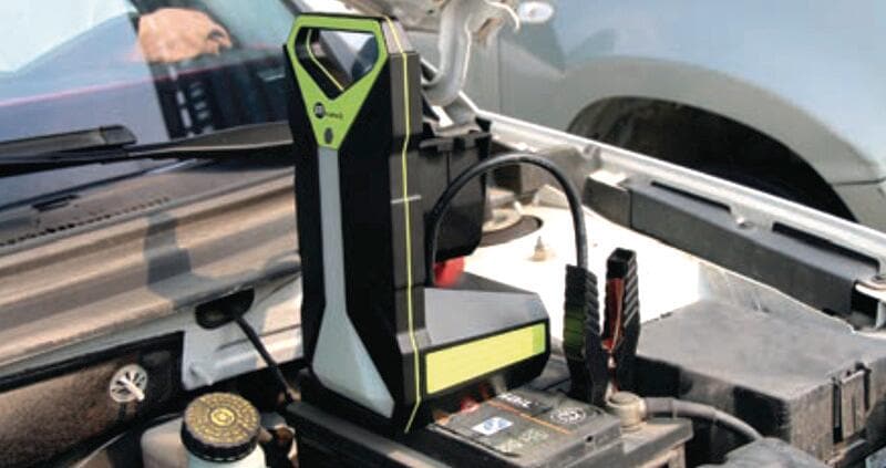 Startbooster SR Booster 12V 2000A med USB-utgang montert