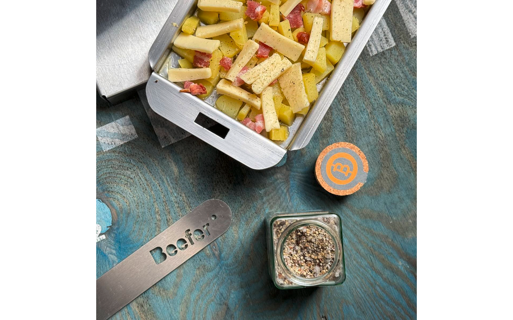 Steke- og røstepanne rustfritt stål 29,6x16 cm for One/Pro - Beefer montert i Beefer grill