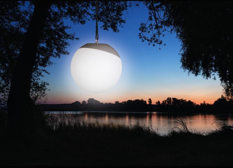 Bakside av Stella oppladbar LED-teltlampe med RGB 16 LED Ø20 cm