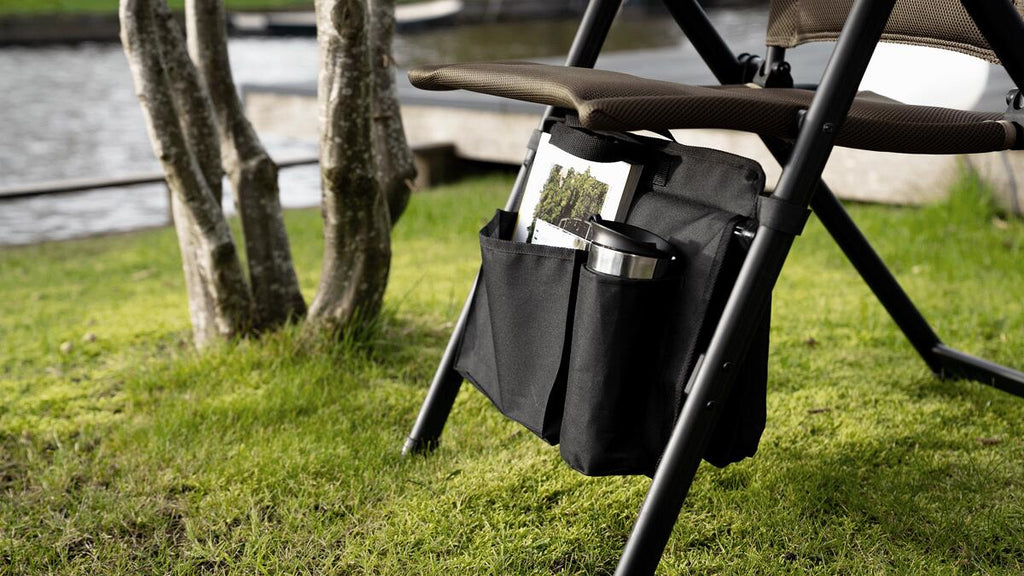 Stolorganiser 30,5x50 cm med koppholder, svart - detalj av koppholder