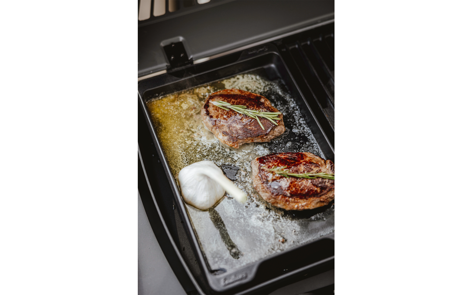 Støpejernsplate for grill Urban II / Explorer II bakside med høy kant