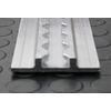 Surreskinne aluminium flat 2000 x 65 x 11 mm - Zurrschienen.com montert på campingutstyr