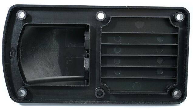 Oversikt over takgjennomføring DXM2/S med MC4-holder for 2 kabler i bruk