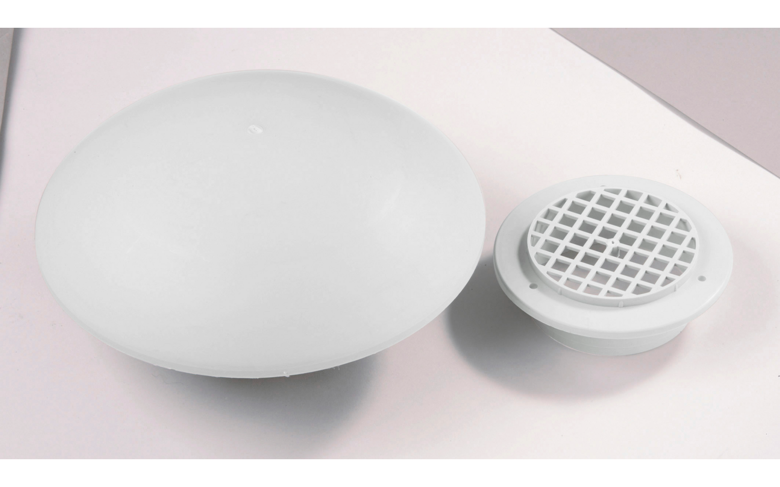 Taklufter med vifte 12V lysegrå, Ø 20 cm bakside