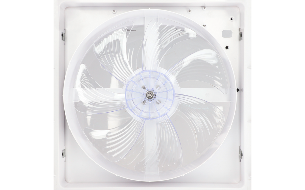 Nærbilde av Takluke Plus Fan myggnett og ventilator
