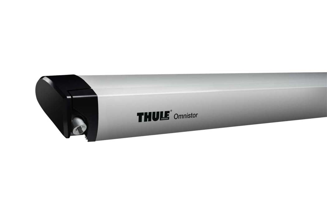 Takmarkise Omnistor 6300 eloksert svart 250 cm utfall montert på van