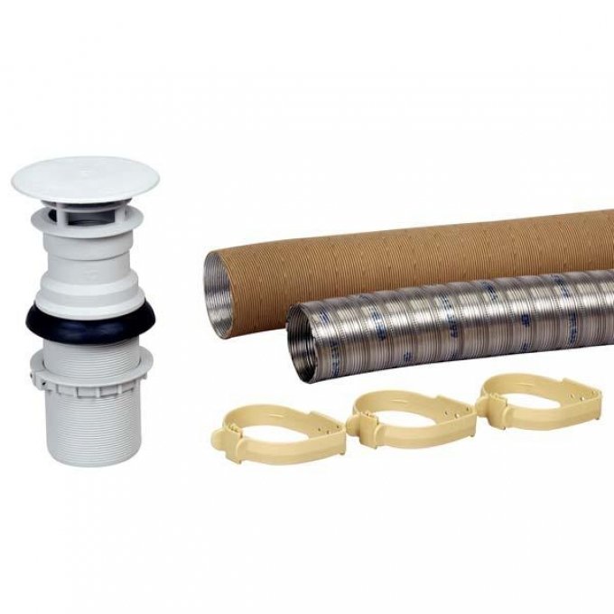 Takpipesett for S 5002 med 2,5 m avgassrør fra Truma montert