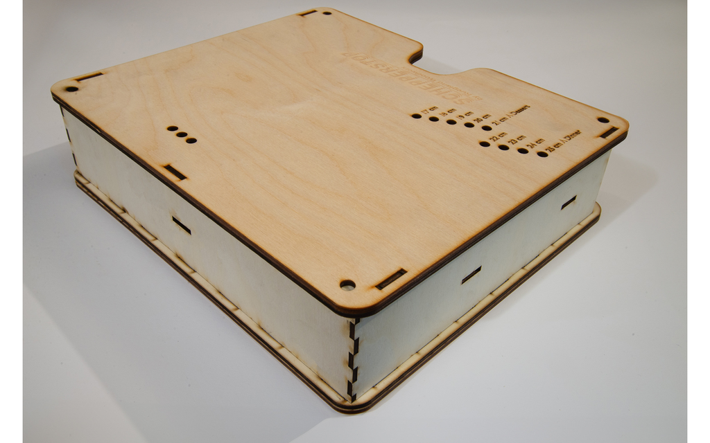 Tallerkenholder DIY byggesett i bjørk bakside