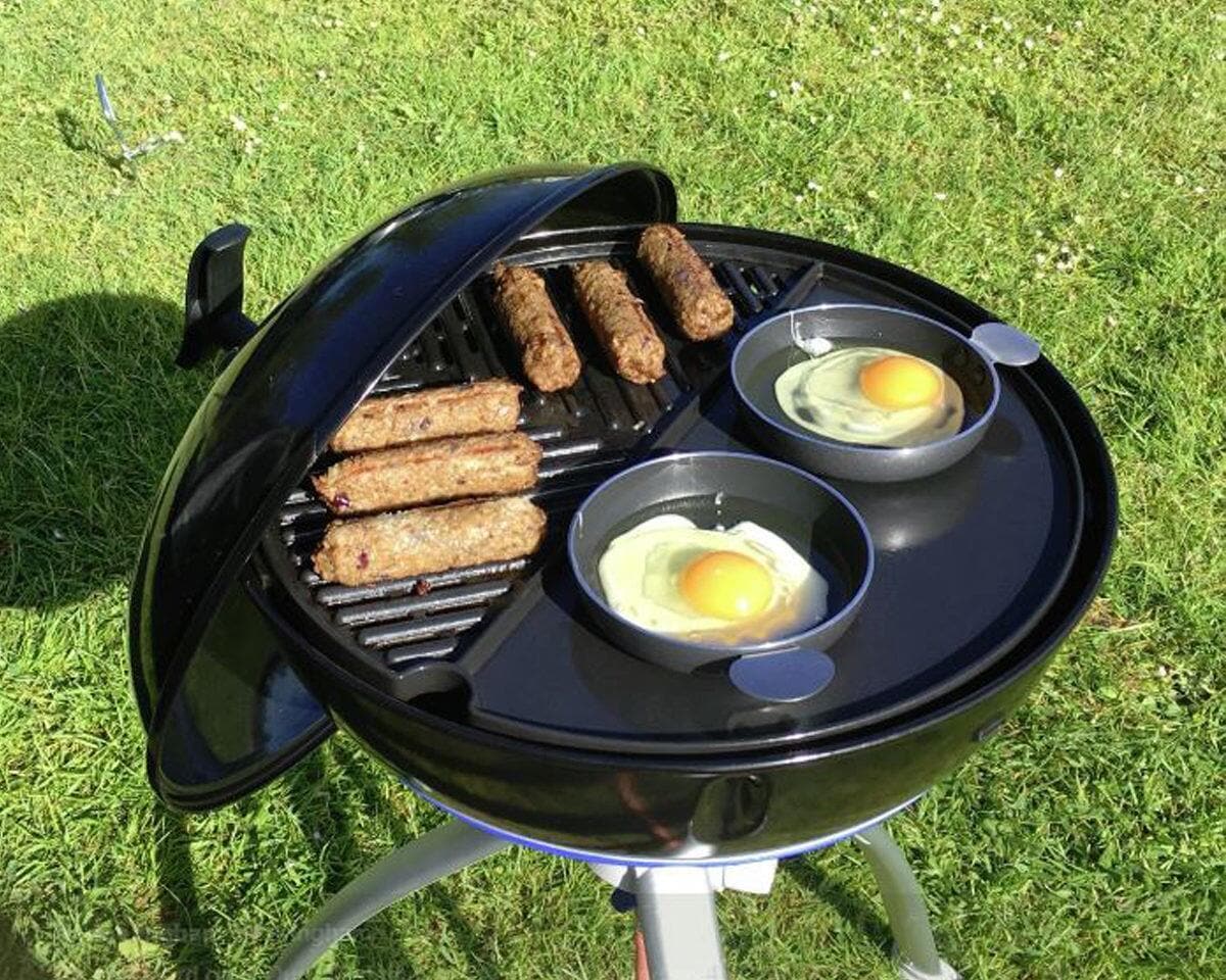 Tapas-pannesett 4-delt Ø12,5 cm med belegg Cadac montert på campingkomfyr
