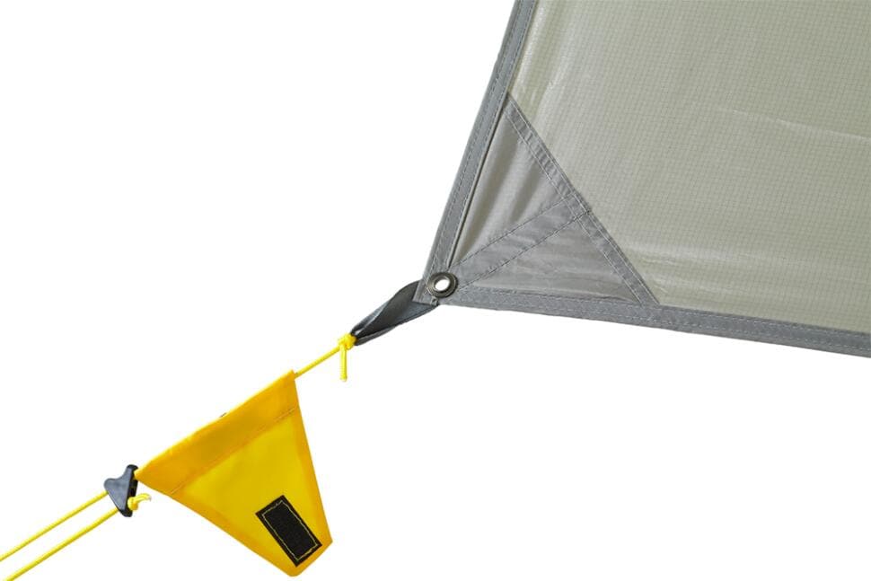 Detalj av festepunkt på Tarp S Travel Line 400x290 cm, 1160 g, Oak
