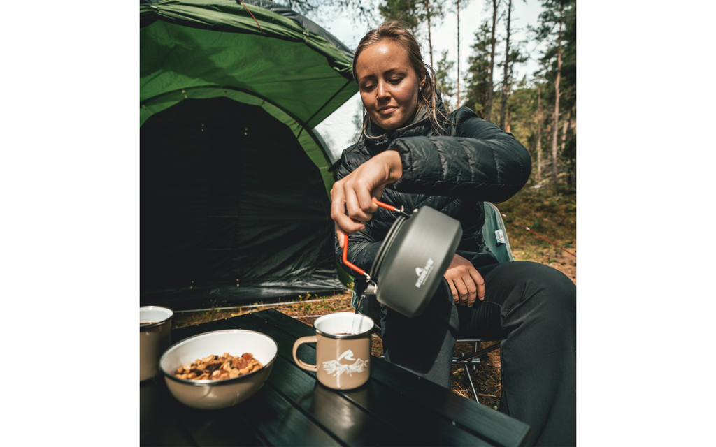 Tekjele Basecamp Pro 1 l hardanodisert aluminium vist i sammenpakket tilstand