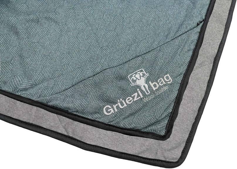 Montert teppepose Wellhealth Deluxe i campingmiljø
