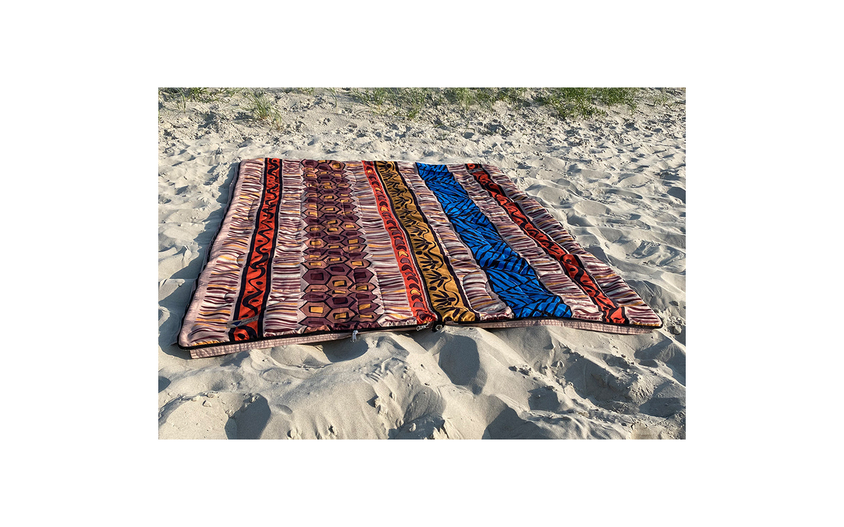 Teppesovepose Bentcho vendbar med veske Africa 200 x 80 cm - Bent åpnet ut som teppe på 200 x 160 cm