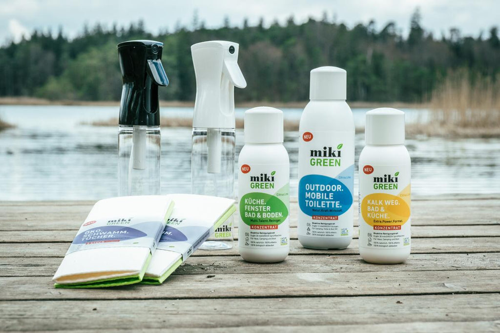 Bakside av Toaletttilsetning for mobilt toalett 500 ml biologisk nedbrytbar - mikiGREEN