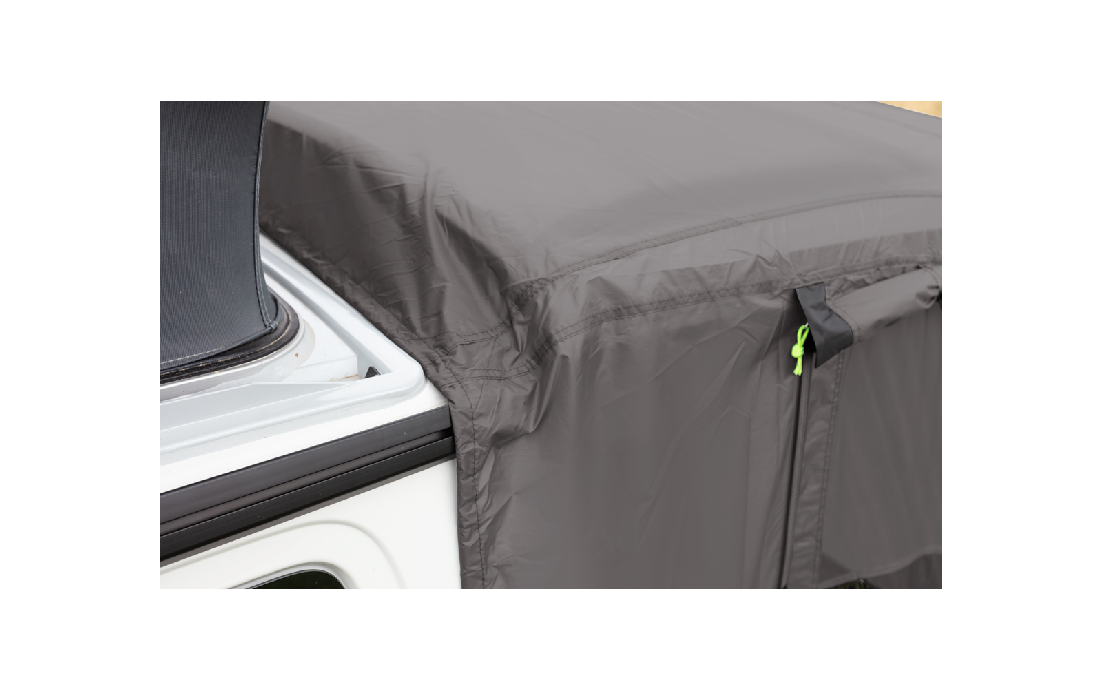 Tonale Rear hektelt for VW T5/T6 ventilasjonsvinduer med rullegardin