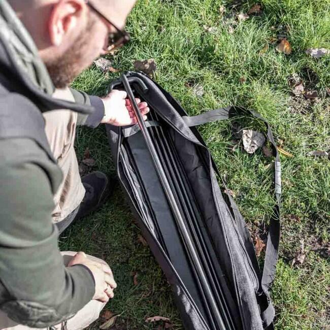 Nærbilde av materialet på Transportveske for ildbro FRK1 nylon 119 cm 860 g Petromax