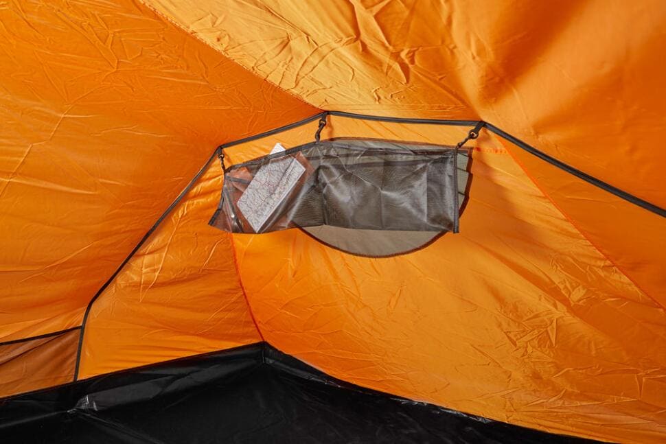 Nærbilde av ventilasjon på Tunneltelt Intrepid 4 4-personer 415x233cm