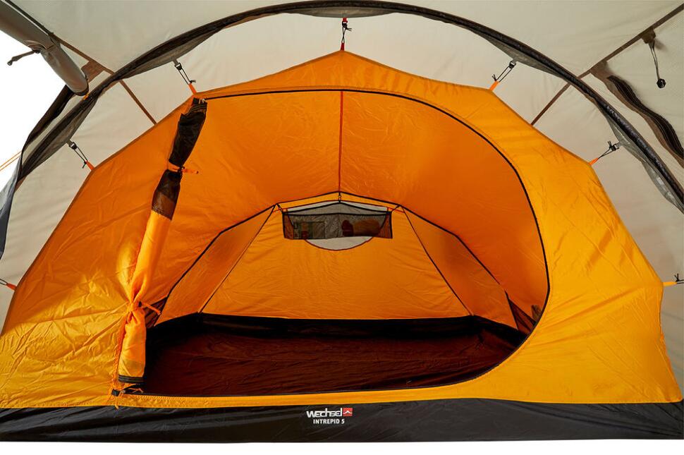Tunneltelt Intrepid 5 5-personer 480x233cm 5,9 kg montert i natur